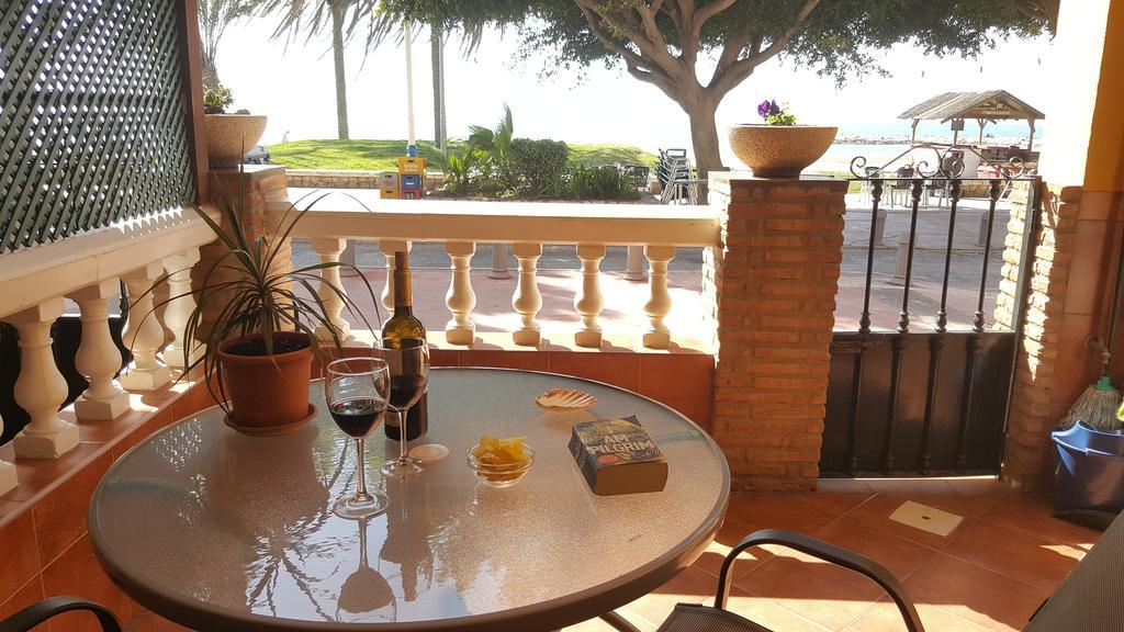 Apartamentos Casa Tia Antonia Málaga Esterno foto