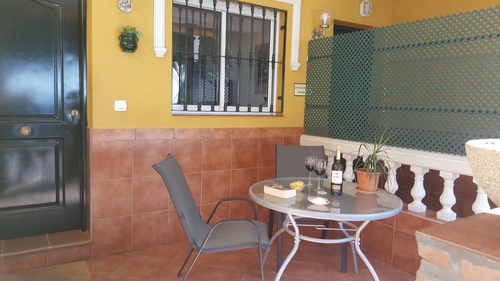 Apartamentos Casa Tia Antonia Málaga Esterno foto